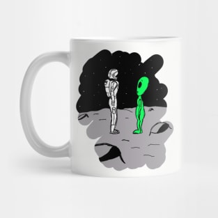 Alien meets astronaut Mug